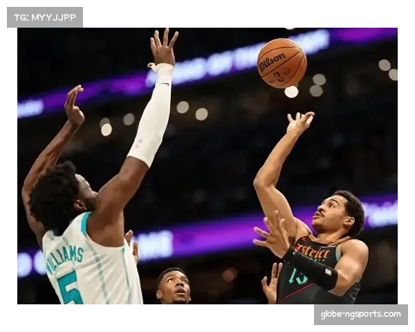 奇才普尔连续变向撤步三分命中,将比赛拖入加时赛阶段 奇才普尔连续变向撤步三分命中,将比赛拖入加时赛阶段